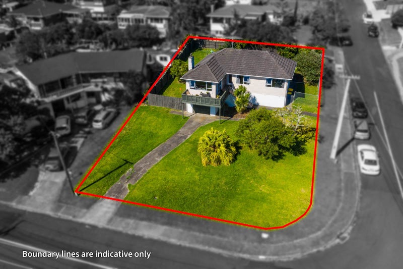 2 Fairlea Road, Te Atatu South, Auckland - Carousel 1