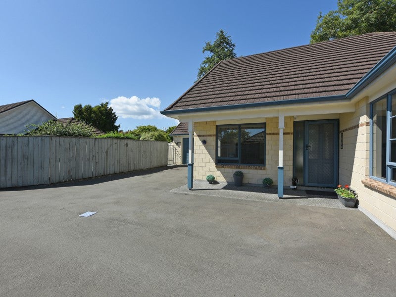 1153 Fergusson Drive, Clouston Park, Upper Hutt - Carousel 20