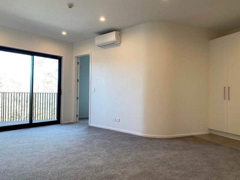 212/1A Oakley Avenue, Waterview, Auckland - Carousel 2