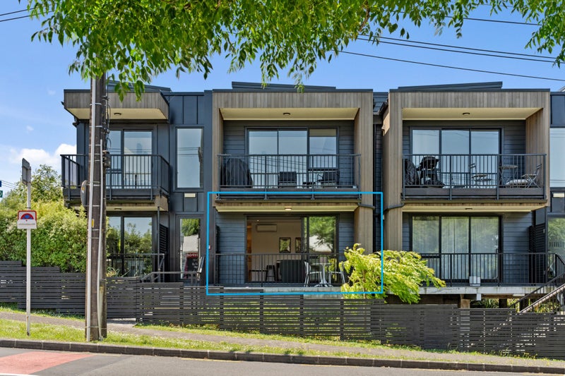 2/93 Gribblehirst Road, Sandringham, Auckland - Carousel 2