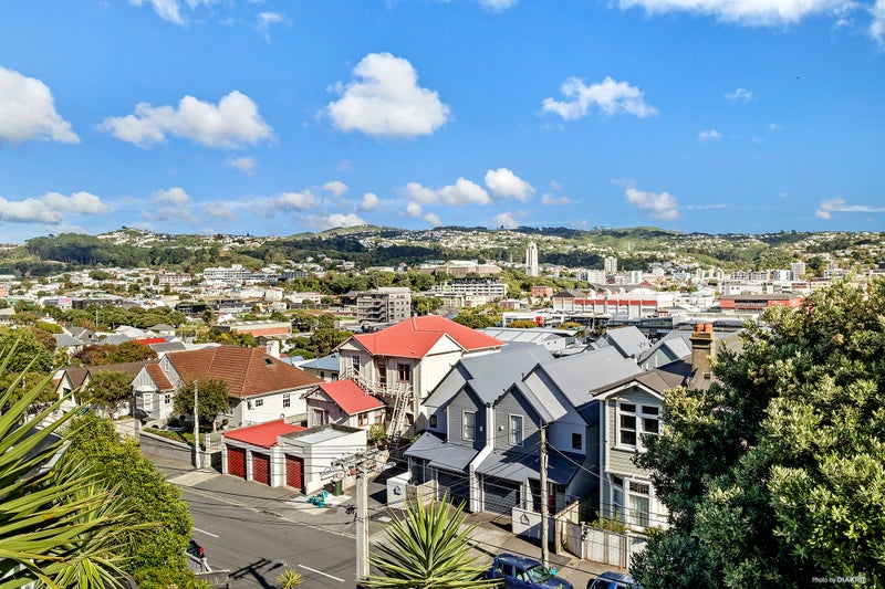 83 Brougham Street, Mount Victoria, Wellington - Carousel 2