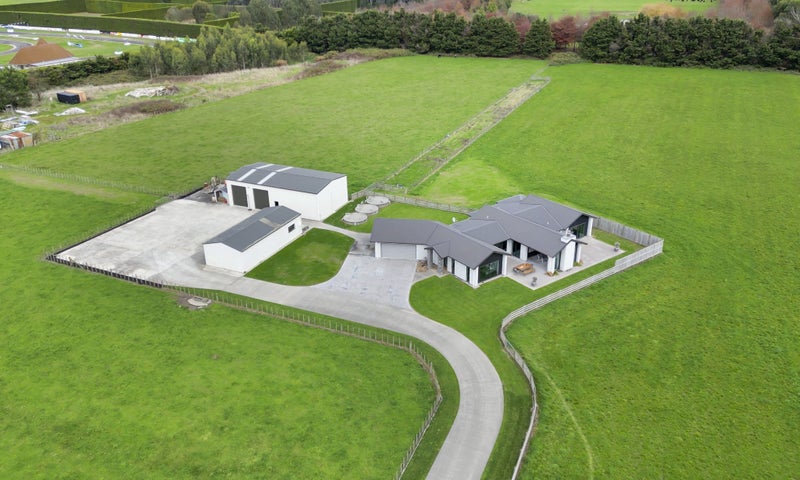170 Shirriffs Road, Awapuni, Palmerston North - Carousel 1