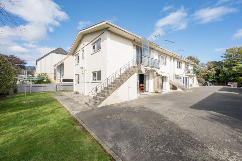 4/15 Trafalgar Street, The Wood, Nelson - Carousel 1