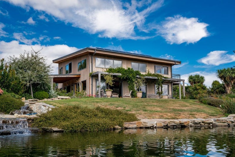 15 Fort Place, Wanaka - Carousel 1