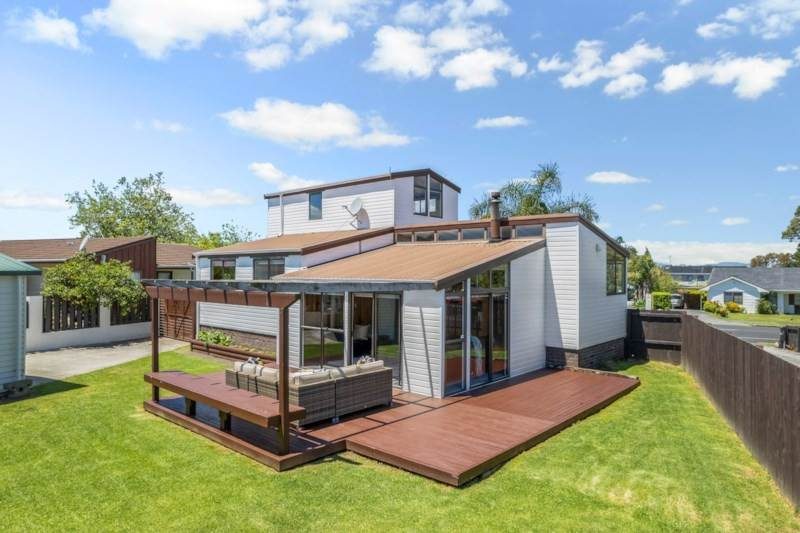 23 Carnoustie Drive, Wattle Downs, Auckland - Carousel 2