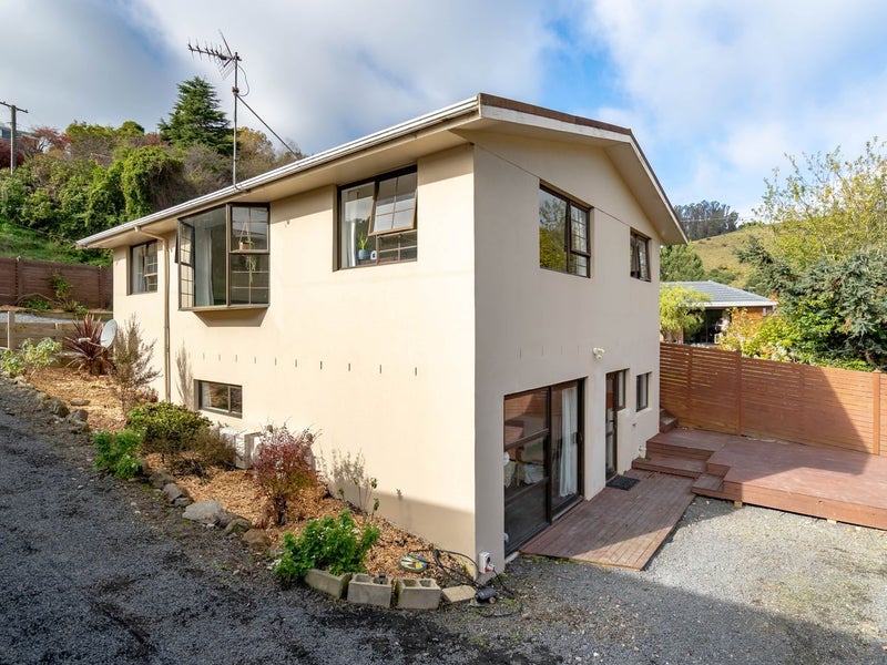 23 Quarry Road, Green Island, Dunedin - Carousel 1