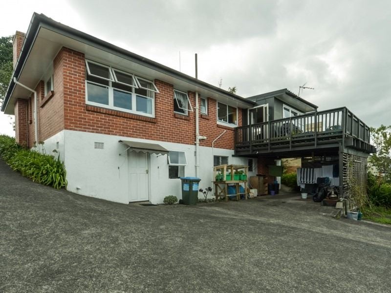 99 Pembroke Street, Hamilton Lake, Hamilton - Carousel 6