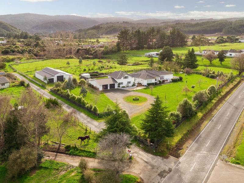 203 Parkes Line Road, Maymorn, Upper Hutt - Carousel 2