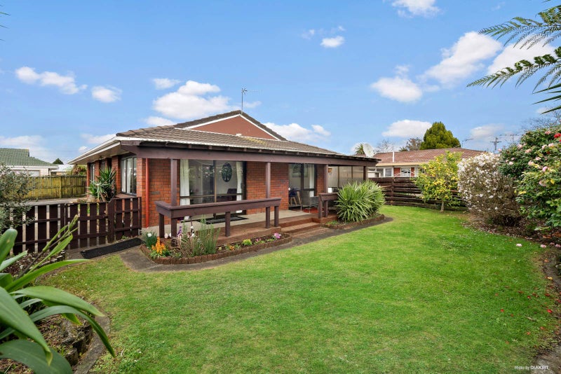 3/9 King Edward Avenue, Papakura, Auckland - Carousel 2