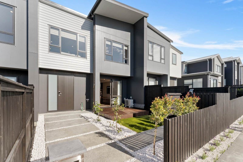 38 Skua Road, Hobsonville, Auckland - Carousel 1