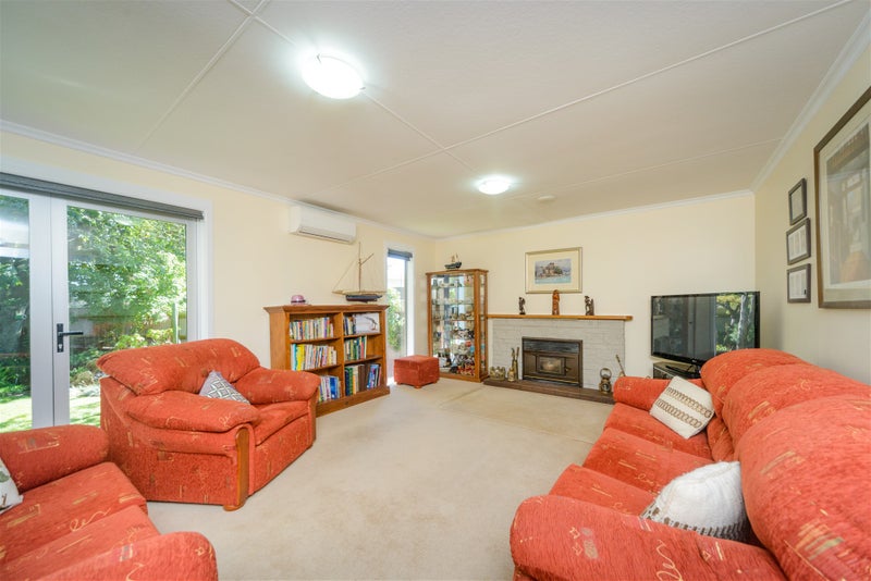 18 Juliana Place, Awapuni, Palmerston North - Carousel 2
