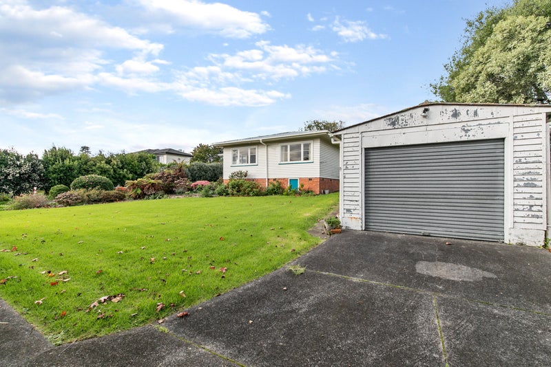 1A Herd Road, Hillsborough, Auckland - Carousel 26