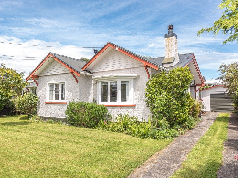 3 Mason Terrace, Gonville, Whanganui - Carousel 1