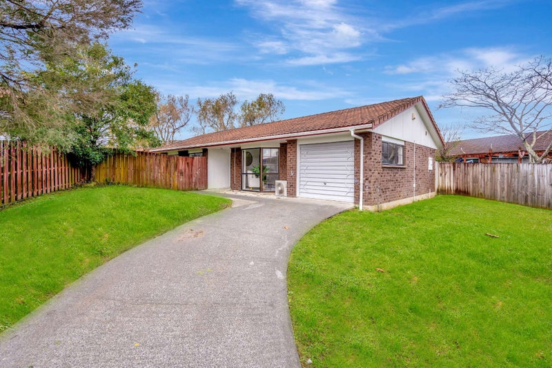 52 Aviemore Drive, Highland Park, Auckland - Carousel 1