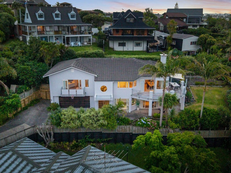 71 William Bayes Place, Red Beach, Whangaparāoa - Carousel 1