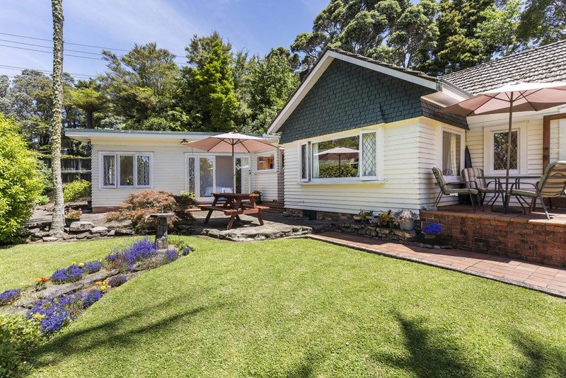 270 Titirangi Road, Titirangi, Auckland - Carousel 1