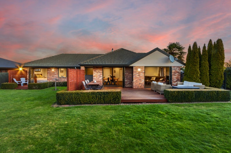 19 Quantock Place, Burwood, Christchurch - Carousel 1