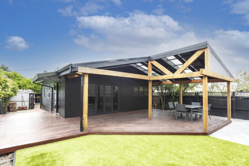 5A Broadpark Road, Waimairi Beach, Christchurch - Carousel 1