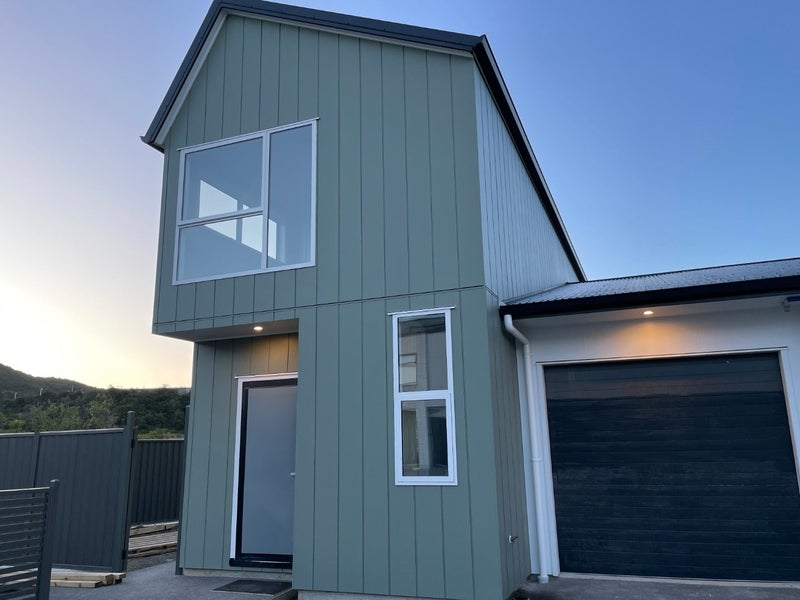 24 Koreke Close, Kenepuru, Porirua - Carousel 1