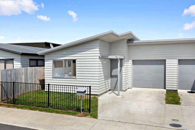 5 Fay Close, Wiri, Auckland - Carousel 1