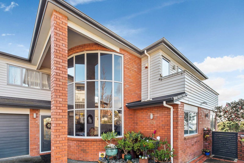 32A Colwill Road, Massey, Auckland - Carousel 1