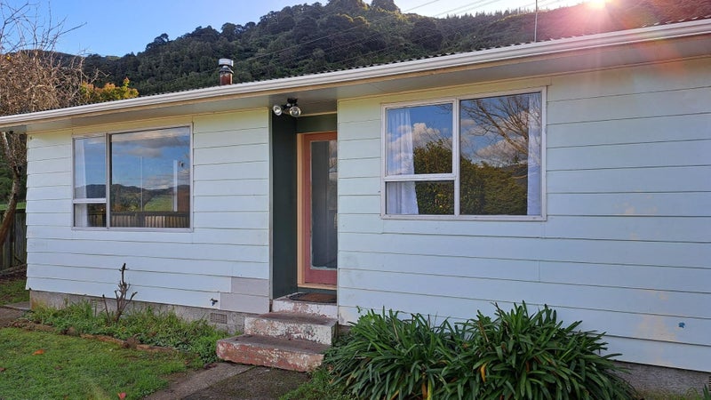 2/7 Utah Grove, Totara Park, Upper Hutt - Carousel 9