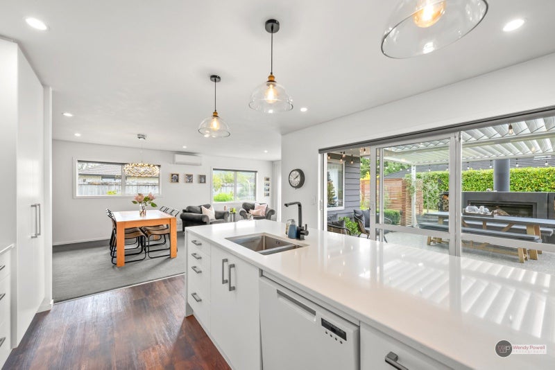 4A Sunstone Crescent, Brown Owl, Upper Hutt - Carousel 2