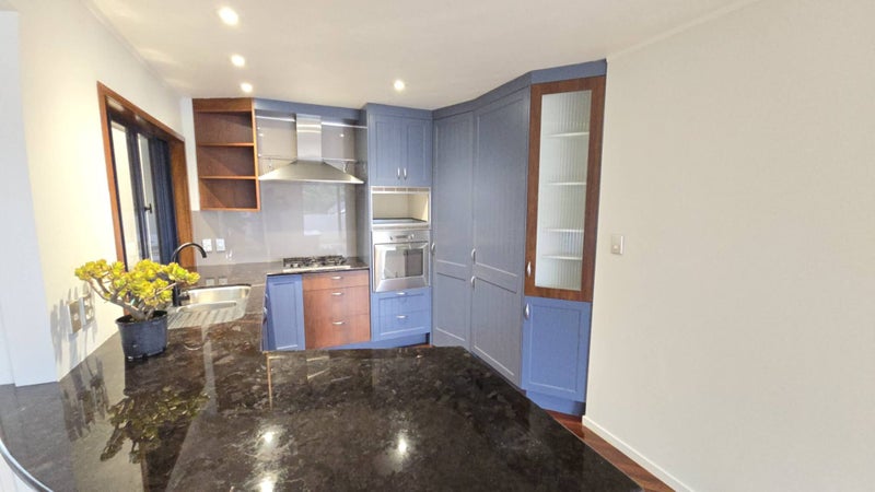 1/22 Clovelly Road, Bucklands Beach, Auckland - Carousel 1