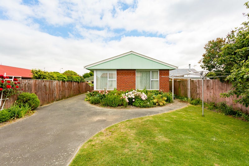6 Owens Terrace, Upper Riccarton, Christchurch - Carousel 1