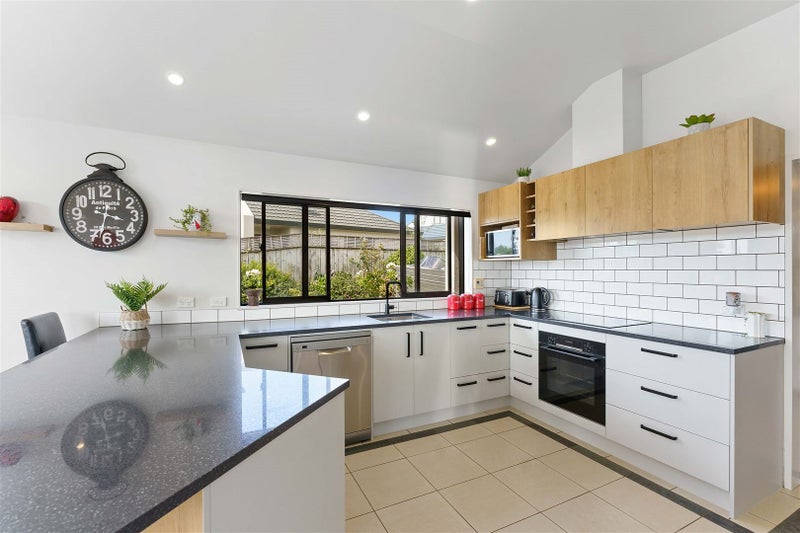 15 Rifleman Lane, Paraparaumu Beach, Paraparaumu - Carousel 2