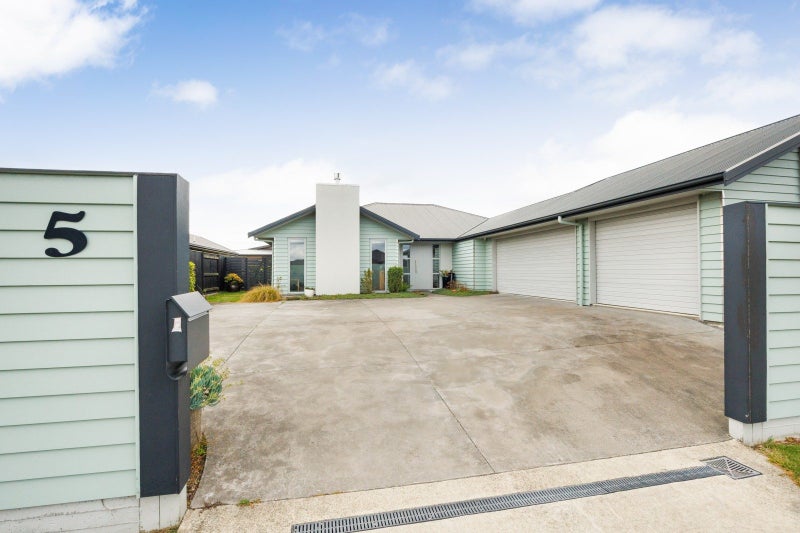5 Morocco Terrace, Kelvin Grove, Palmerston North - Carousel 32
