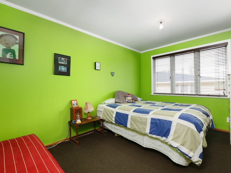 8 Bristol Avenue, Brookfield, Tauranga - Carousel 9