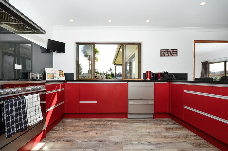 9 Pinotage Place, Huapai, Kumeu - Carousel 2