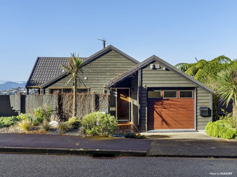 20 Downing Street, Crofton Downs, Wellington - Carousel 1