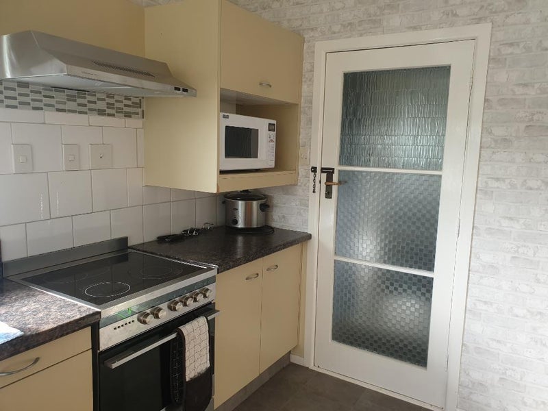 6 Garnett Avenue, Forest Lake, Hamilton - Carousel 2