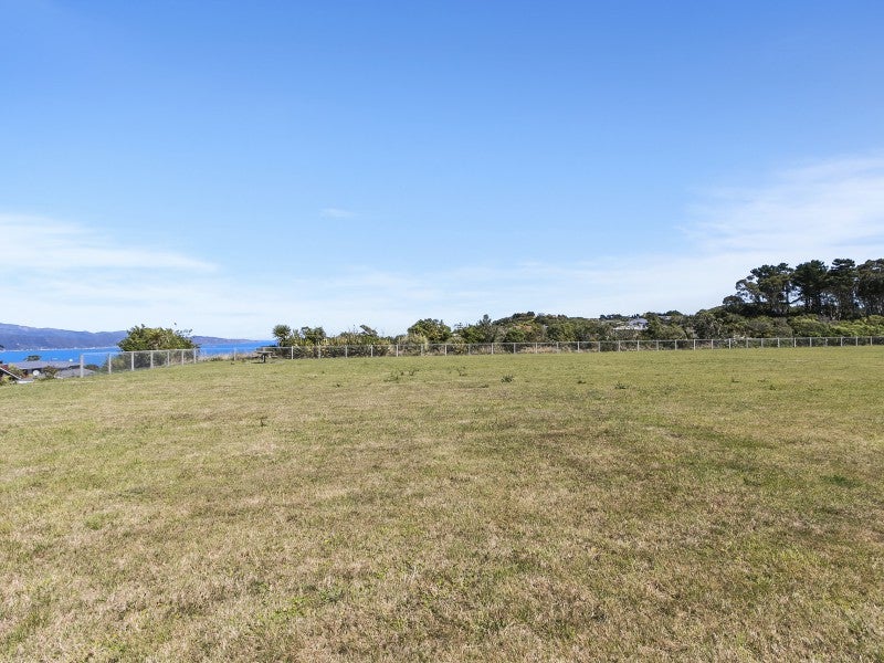 6 Lime Grove, Maungaraki, Lower Hutt - Carousel 18