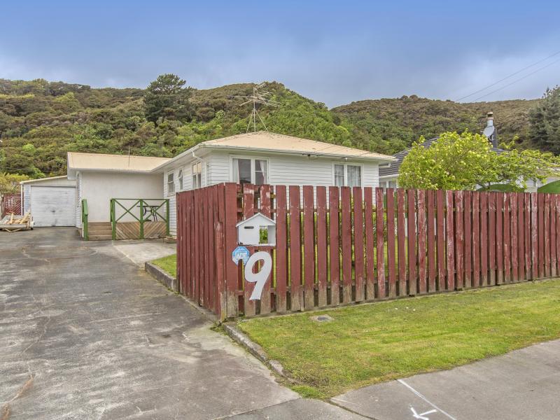 9 McKillop Street, Wainuiomata, Lower Hutt - Carousel 16