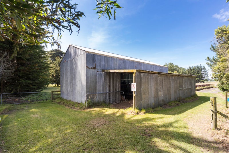 538B Milson Line, Newbury - Carousel 20