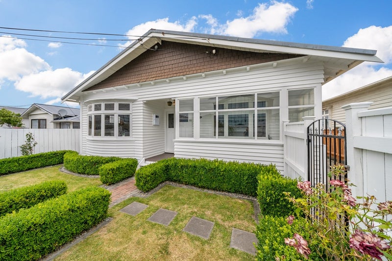 22 Bouverie Street, Petone, Lower Hutt - Carousel 1