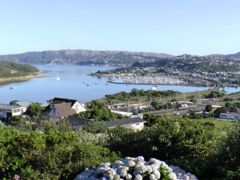 23 Eskdale Road, Papakowhai, Porirua - Carousel 24