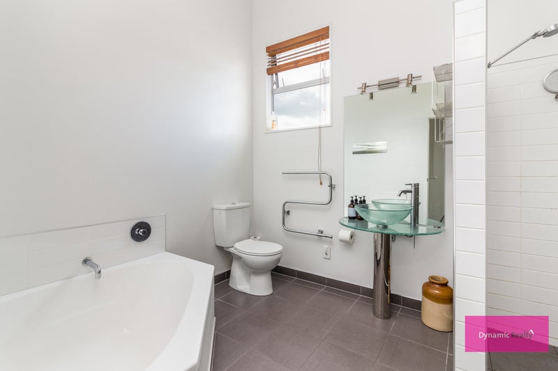 34 London Street, Richmond, Christchurch - Carousel 12