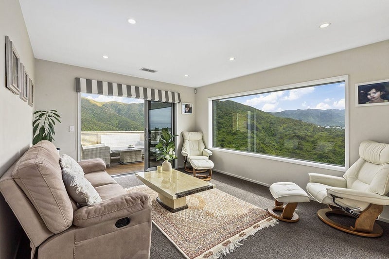 92 Downing Street, Crofton Downs, Wellington - Carousel 2