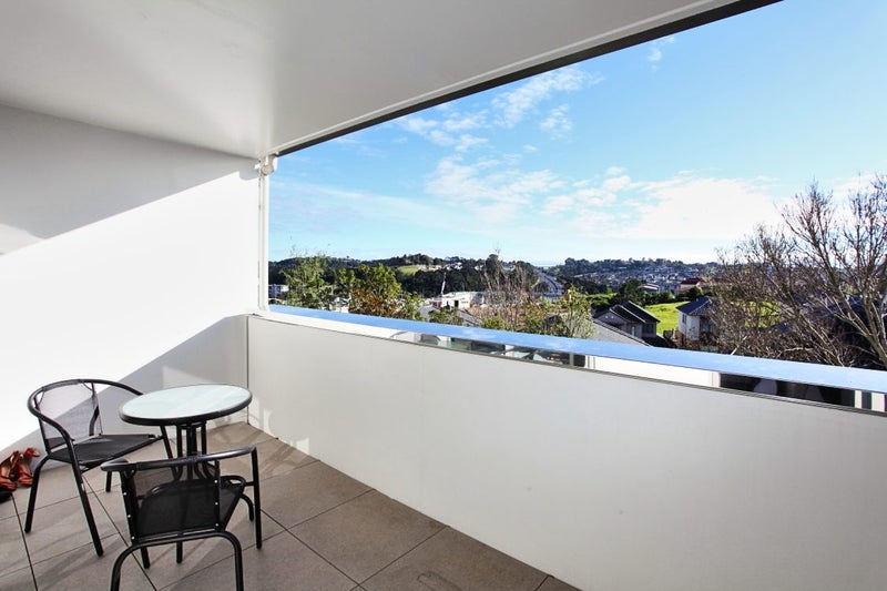 15C/60 Masons Road, Oteha, Auckland - Carousel 1