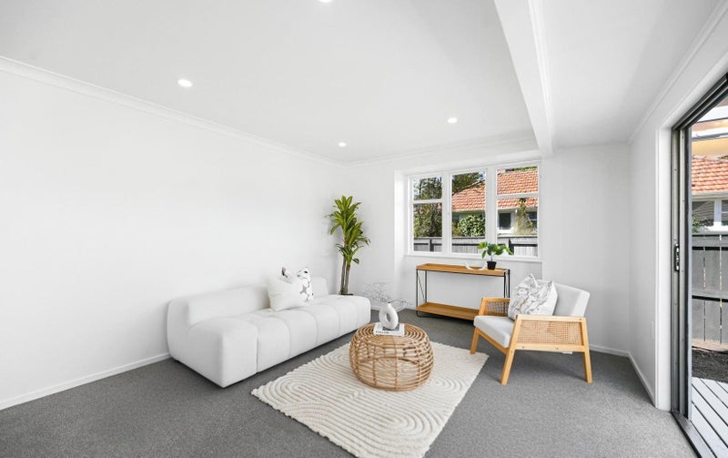 10 Holland Road, Fairfield, Hamilton - Carousel 2