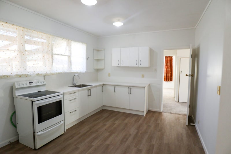 7 Cornwall Road, Mangere, Auckland - Carousel 2