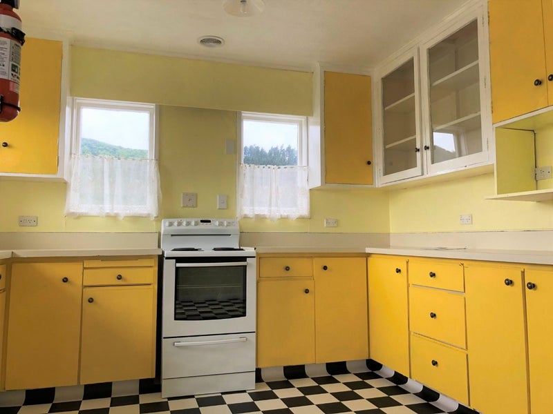 72 Grove Street, The Wood, Nelson - Carousel 2