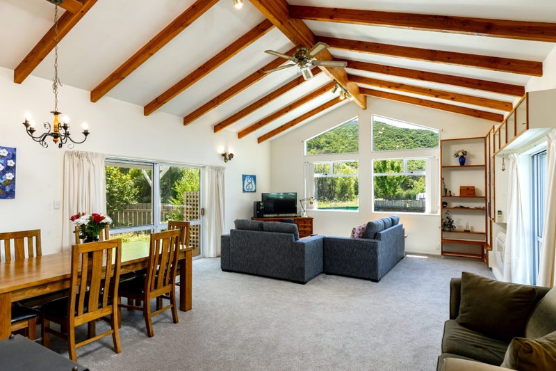 14 The Anchorage, Waikawa, Picton - Carousel 2