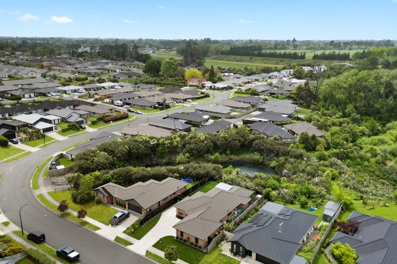 263 Dixon Road, Fitzroy, Hamilton - Carousel 31