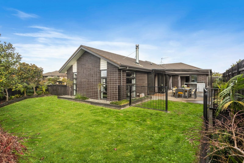 2 Mirabell Place, Patumahoe, Patumahoe - Carousel 2