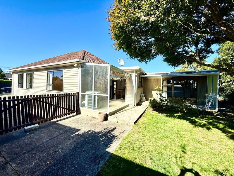 52 Pitcairn Crescent, Bryndwr, Christchurch - Carousel 2
